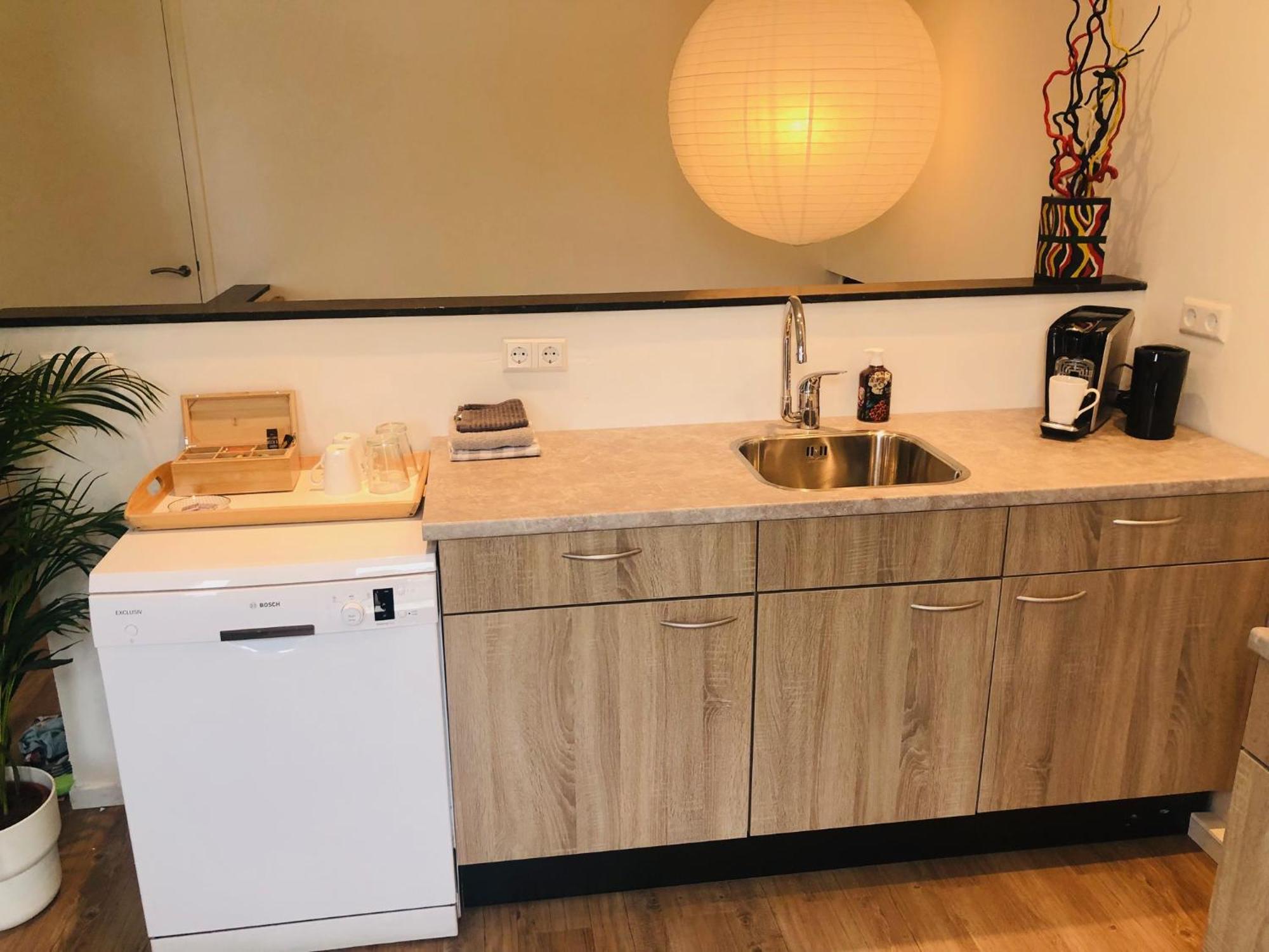 City Zen Apartment Enschede !Free Private Parking Dış mekan fotoğraf